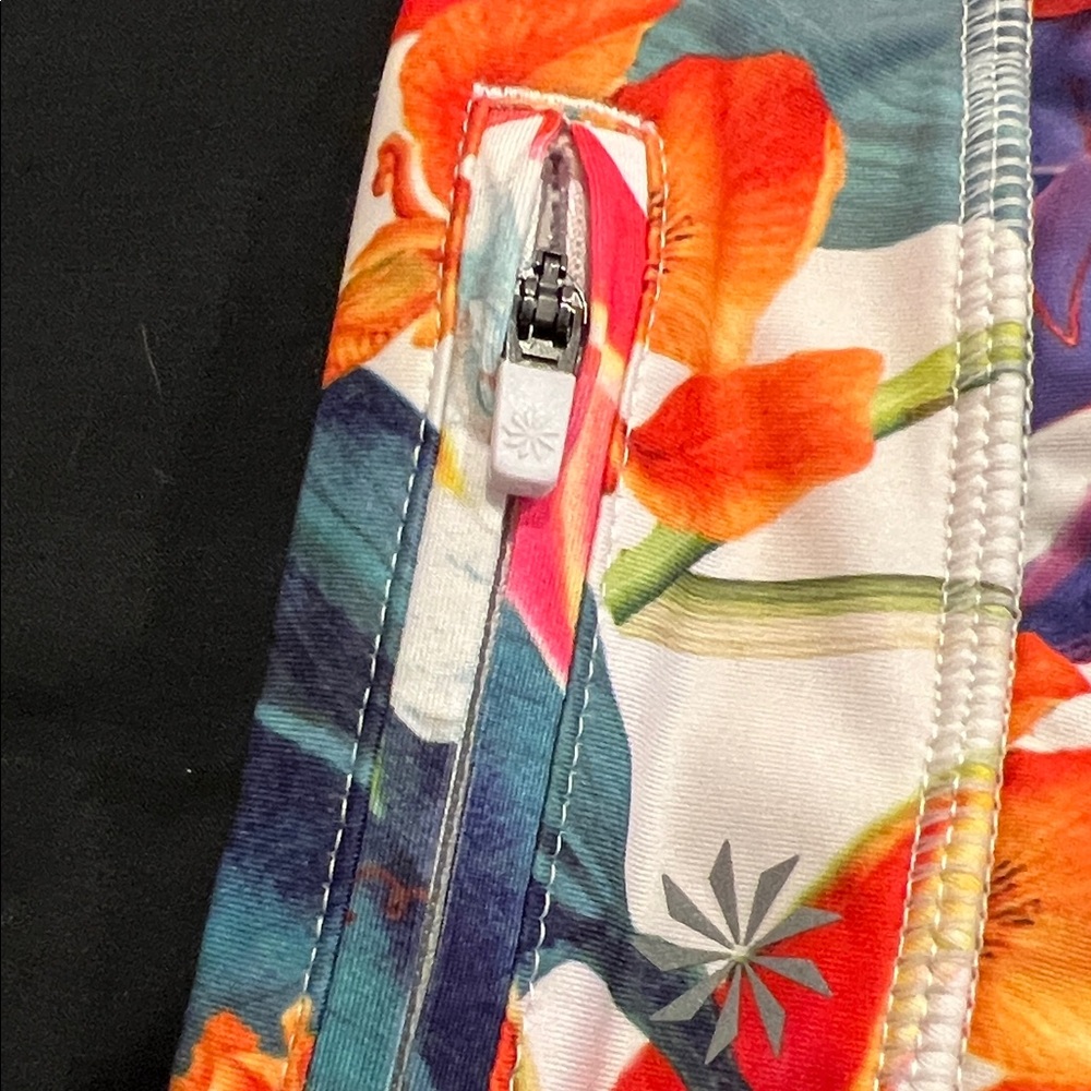 Athleta Vibrant Floral Skort - Picture 3 of 8